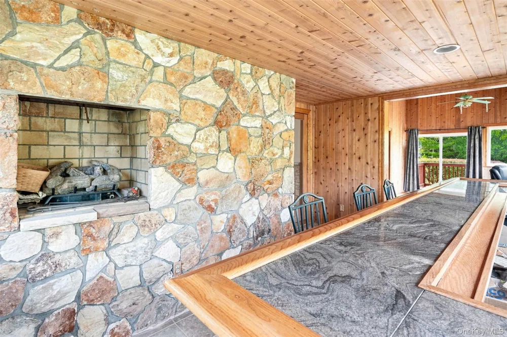 289 Pine Grove Road Middletown, NY 10940