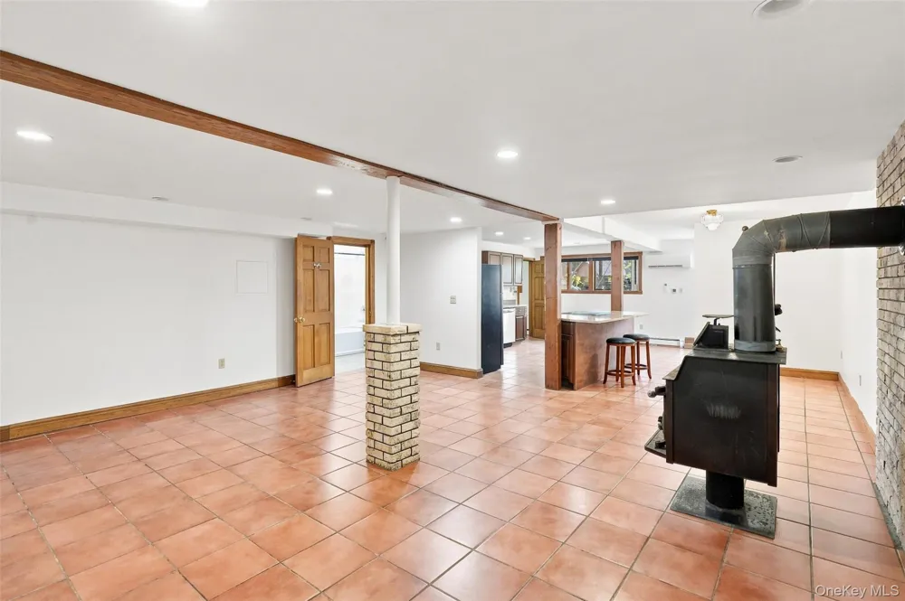 289 Pine Grove Road Middletown, NY 10940
