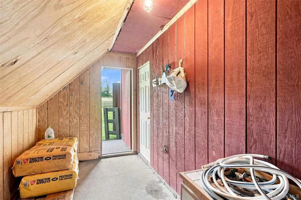 289 Pine Grove Road Middletown, NY 10940