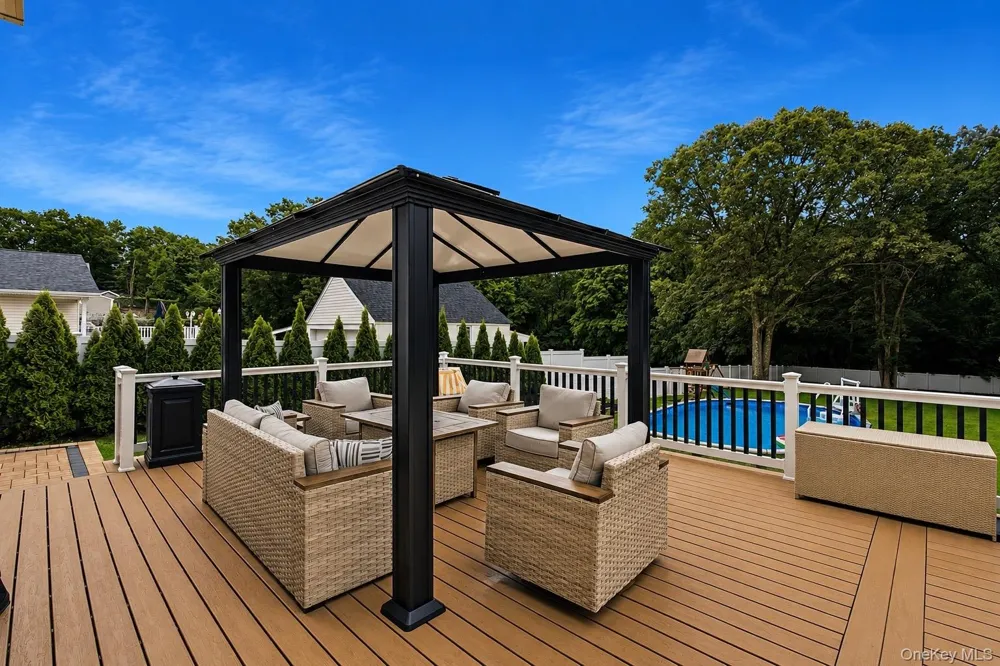 48 Fulton Boulevard Commack, NY 11725