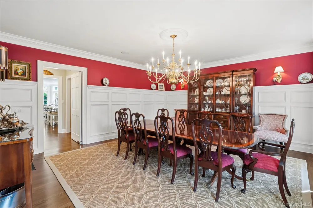 87 4th Street Garden City, NY 11530