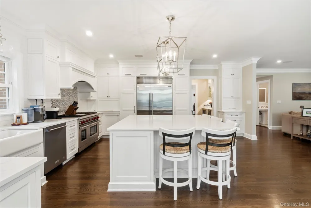 87 4th Street Garden City, NY 11530