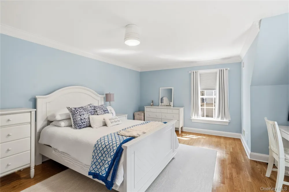 87 4th Street Garden City, NY 11530