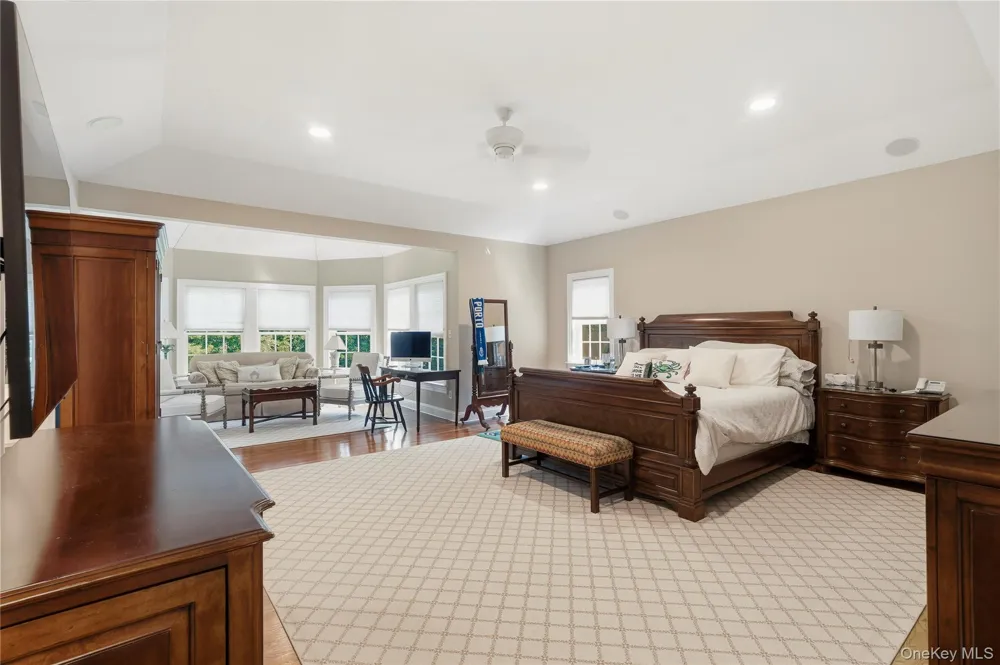 87 4th Street Garden City, NY 11530