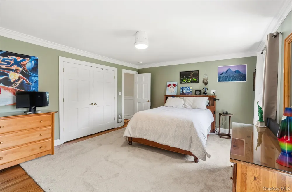 87 4th Street Garden City, NY 11530