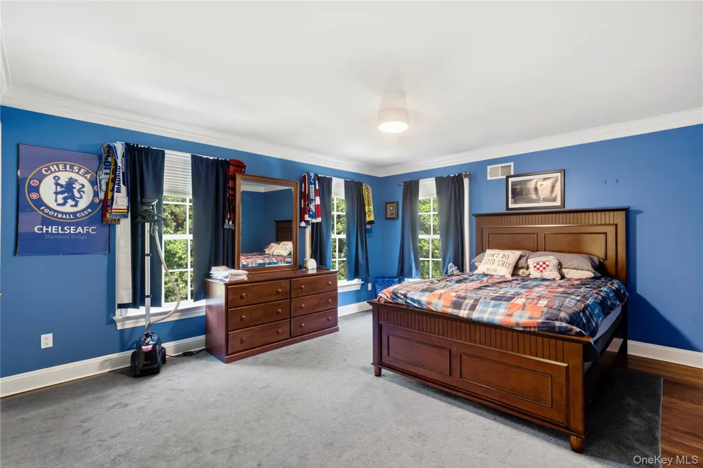 87 4th Street Garden City, NY 11530