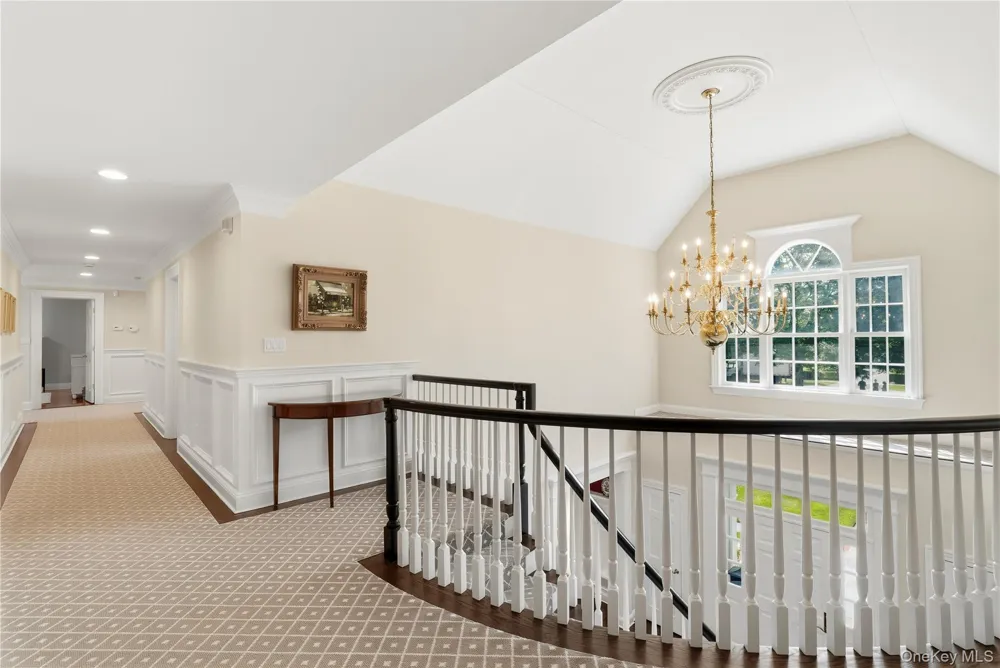 87 4th Street Garden City, NY 11530