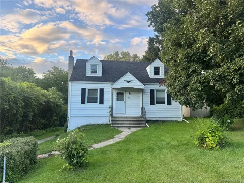 13 Spackenkill Road