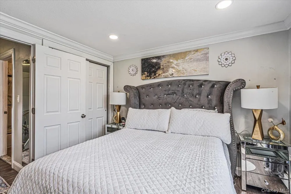80 Townhouse Road #80N Huntington Station, NY 11746