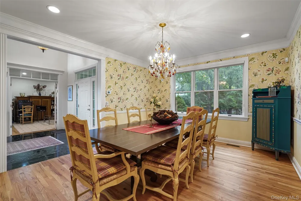 18 Clara Lane Mahopac, NY 10541