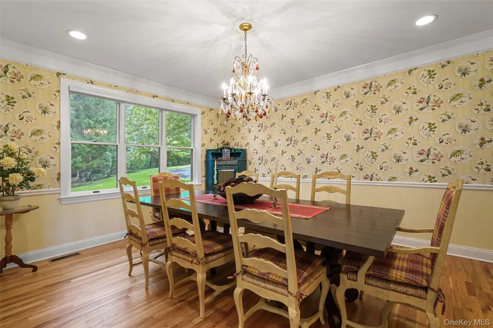 18 Clara Lane Mahopac, NY 10541