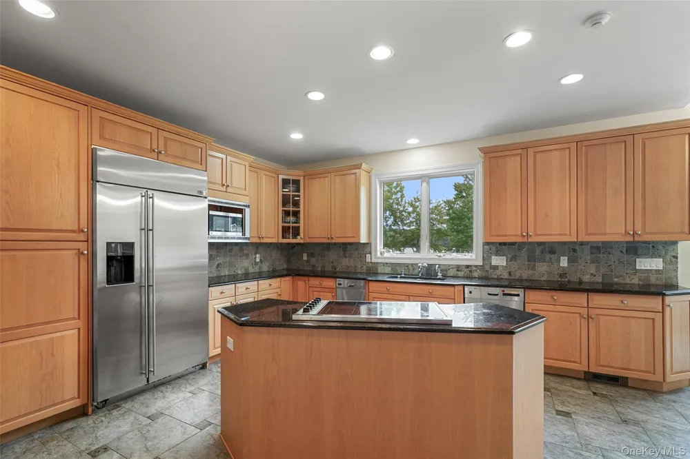 18 Clara Lane Mahopac, NY 10541