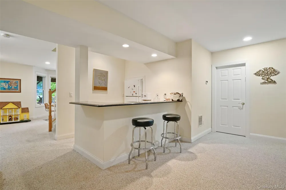 18 Clara Lane Mahopac, NY 10541