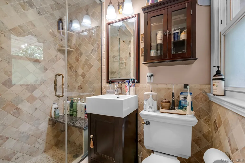 936 Stratford Court Westbury, NY 11590