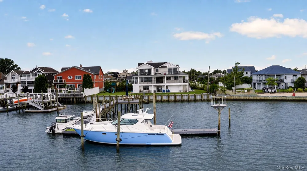 1 North Drive Baldwin Harbor, NY 11510
