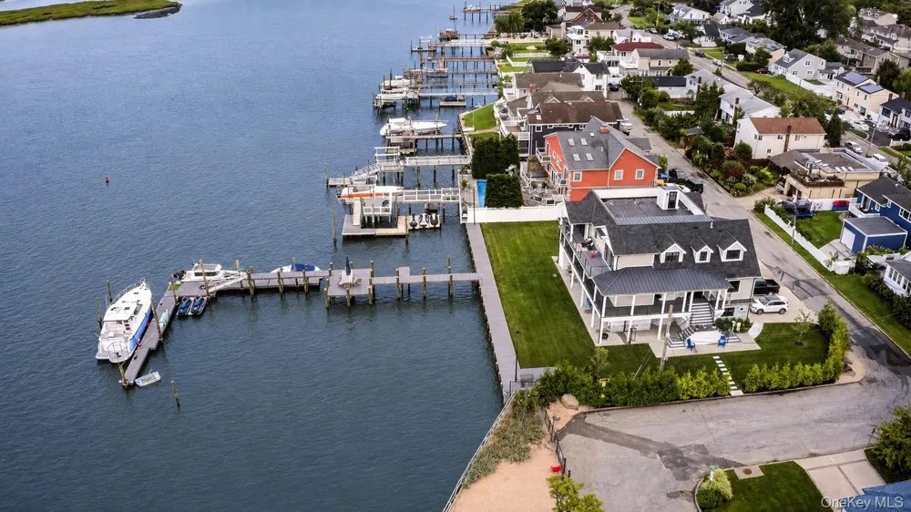1 North Drive Baldwin Harbor, NY 11510