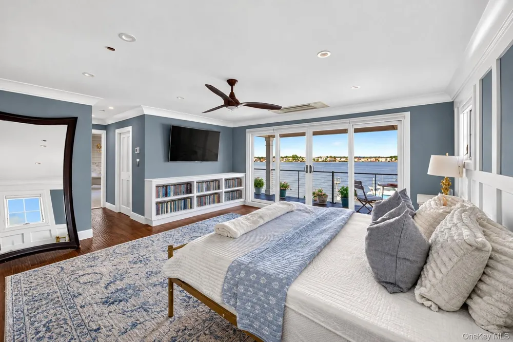 1 North Drive Baldwin Harbor, NY 11510