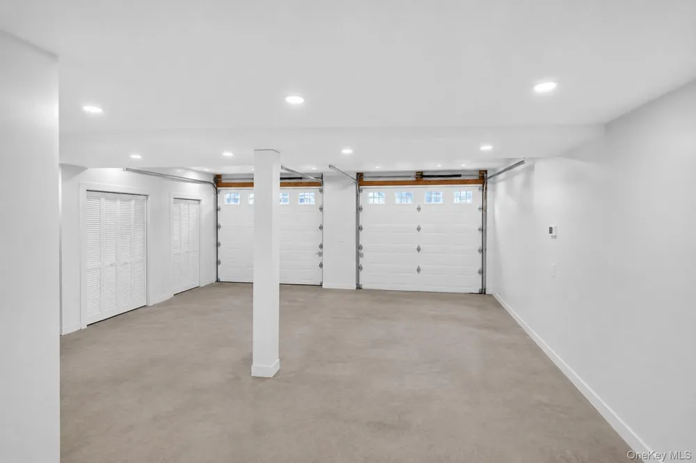 1 North Drive Baldwin Harbor, NY 11510