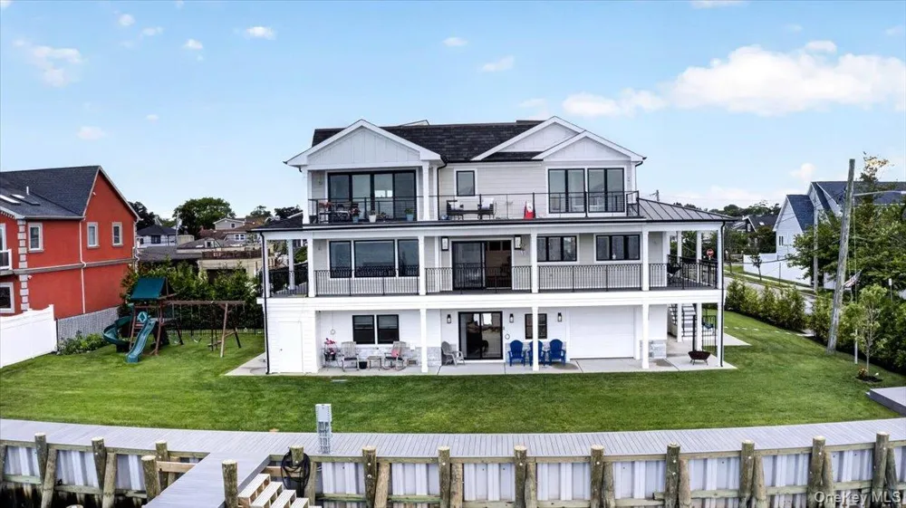 1 North Drive Baldwin Harbor, NY 11510