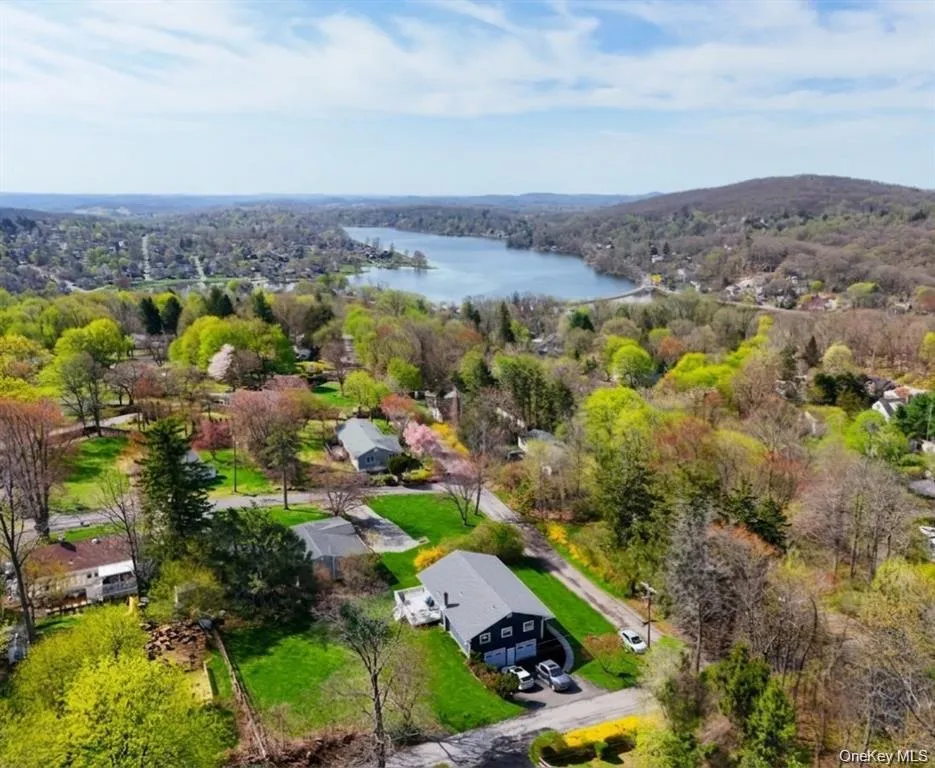 7 Bryant Road Carmel, NY 10512