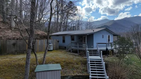 240 Ruby Lake Drive N