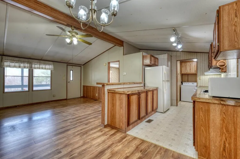 240 Ruby Lake Drive N Hiawassee, GA 30546