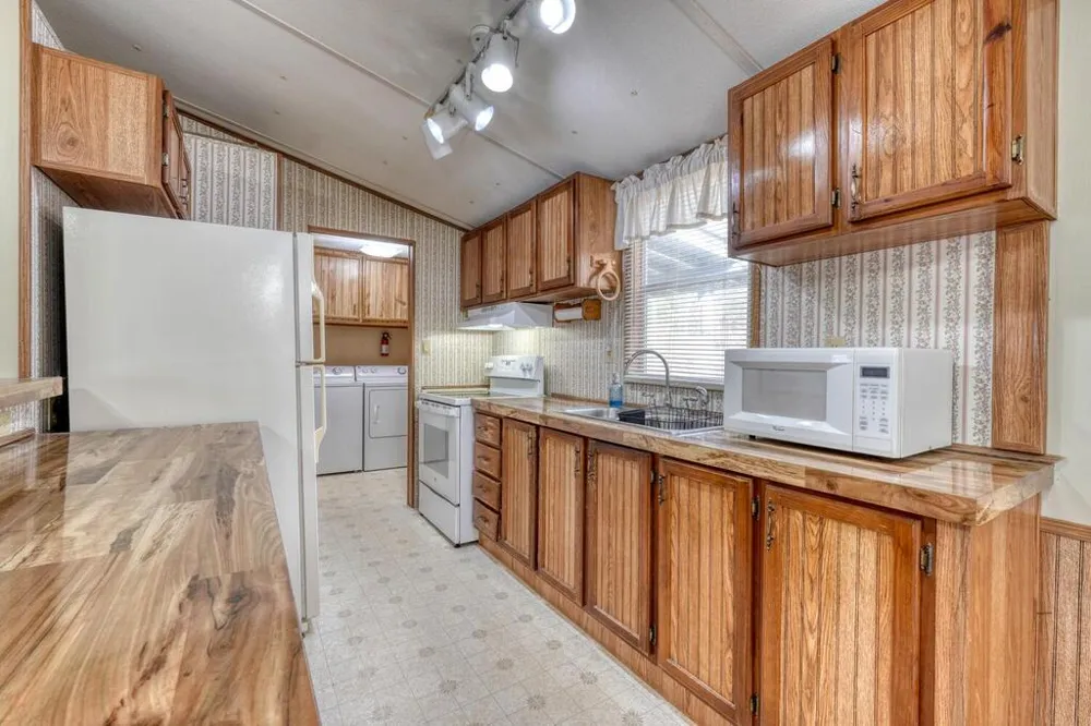 240 Ruby Lake Drive N Hiawassee, GA 30546
