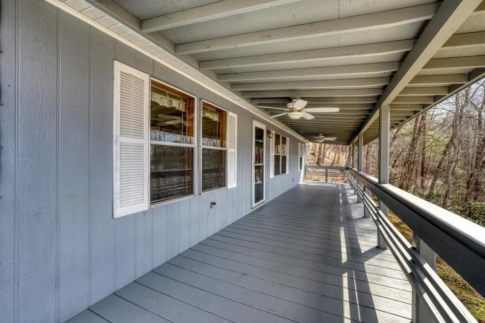 240 Ruby Lake Drive N Hiawassee, GA 30546