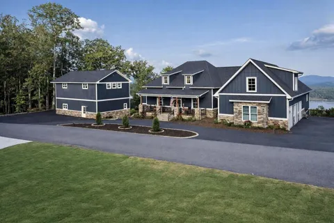 609 Winding Ridge