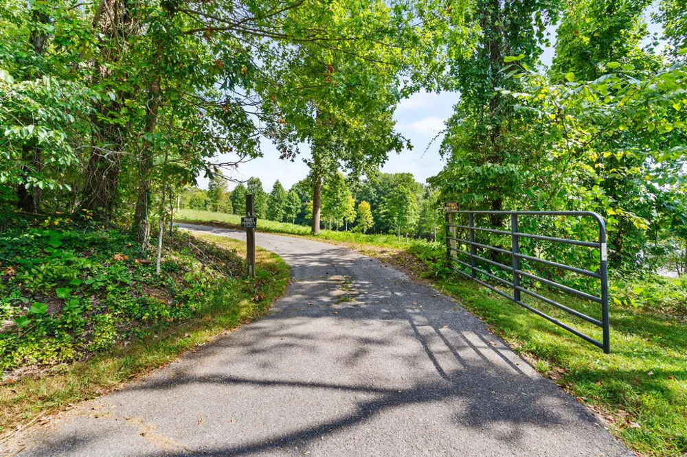 314 Lakeside Drive Hiawassee, GA 30546