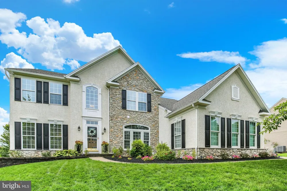 3 HIDDEN BROOK WAY Sinking Spring, PA 19608