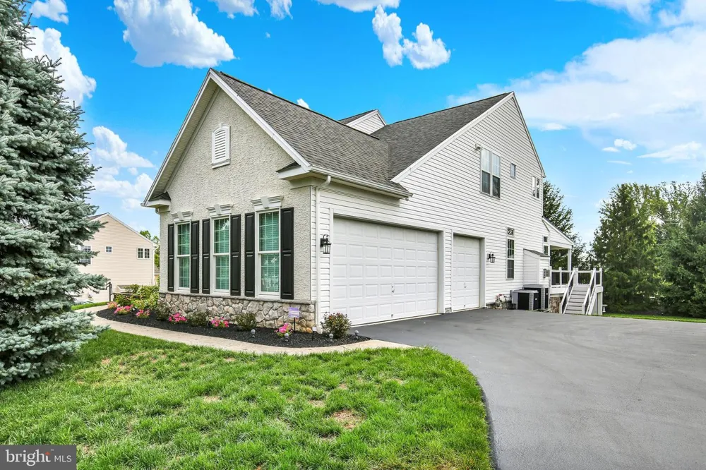 3 HIDDEN BROOK WAY Sinking Spring, PA 19608