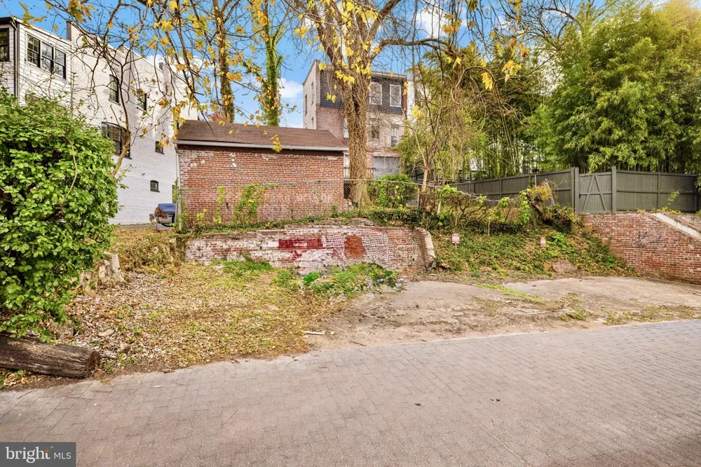 3222 19TH STREET NW Washington, DC 20010