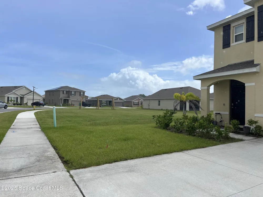 976 Trinity Street Rockledge, FL 32955