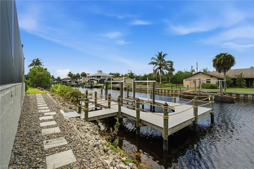 5531 Harborage Drive Fort Myers, FL 33908