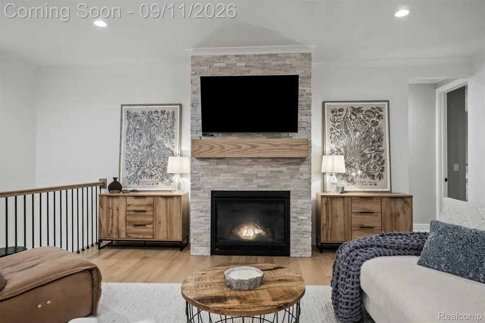 1220 Lacrosse Trail Oxford Charter Township, MI 48371