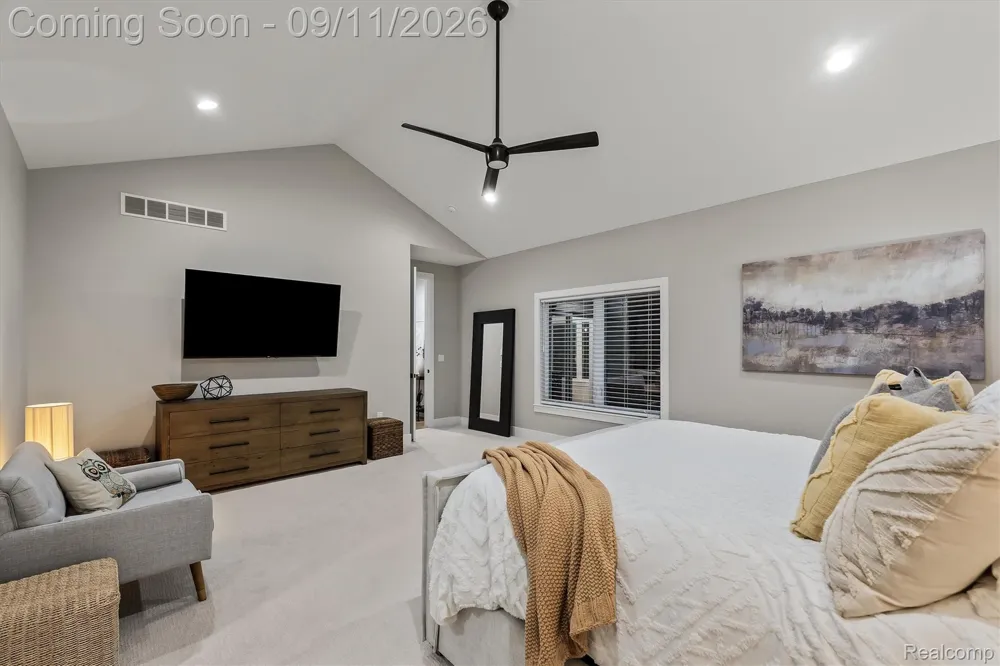 1220 Lacrosse Trail Oxford Charter Township, MI 48371