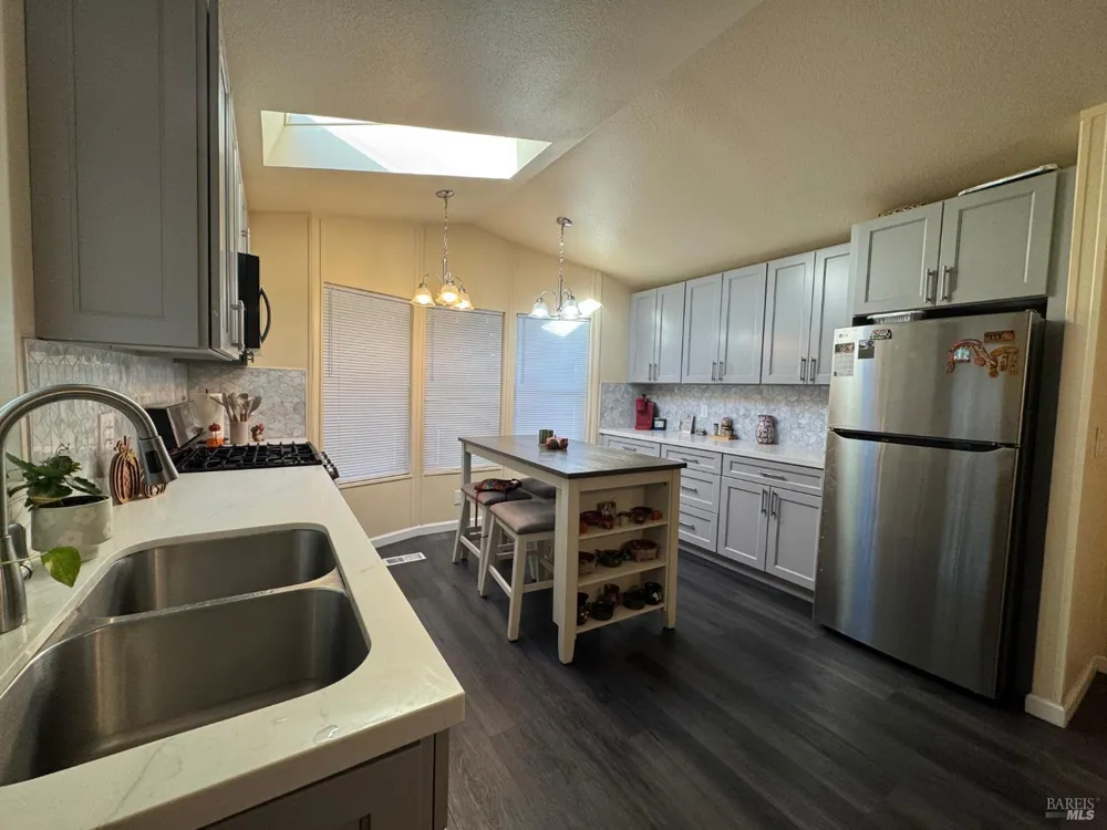 3 Wayside Drive Santa Rosa, CA 95407