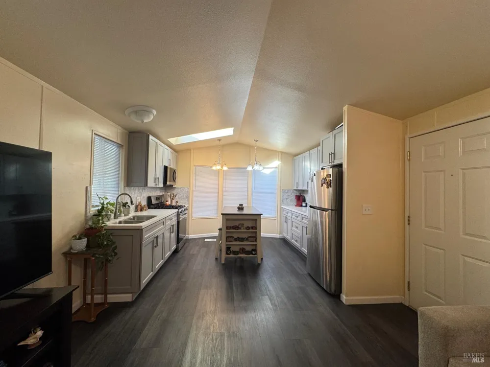 3 Wayside Drive Santa Rosa, CA 95407