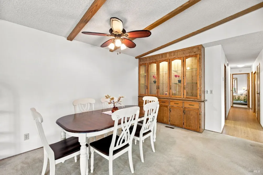 37 Falcon Crest Circle Napa, CA 94558
