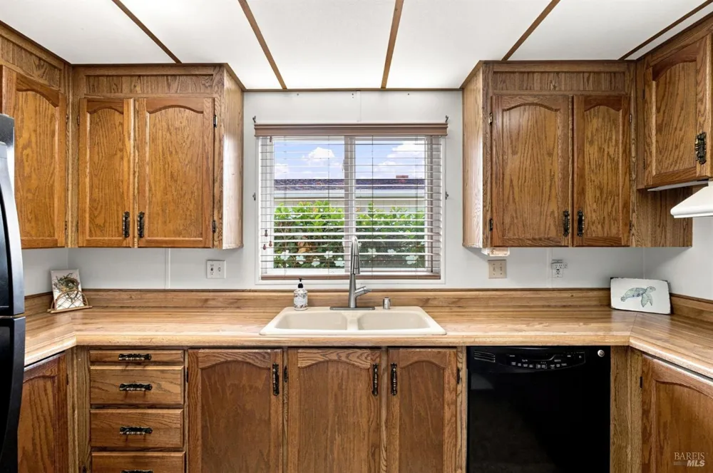 37 Falcon Crest Circle Napa, CA 94558