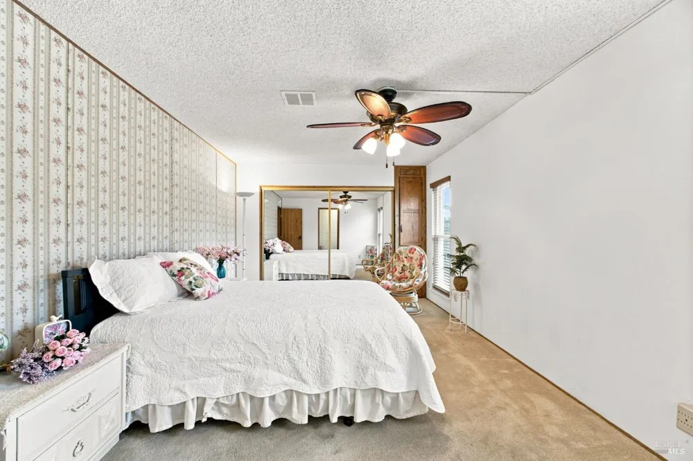 37 Falcon Crest Circle Napa, CA 94558
