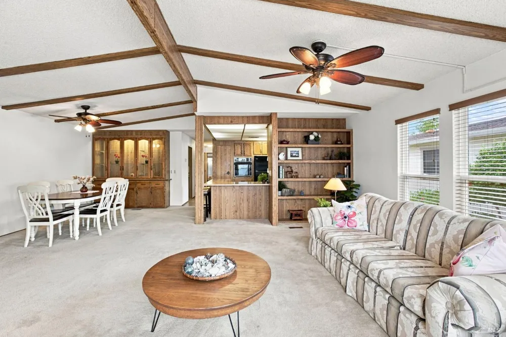 37 Falcon Crest Circle Napa, CA 94558