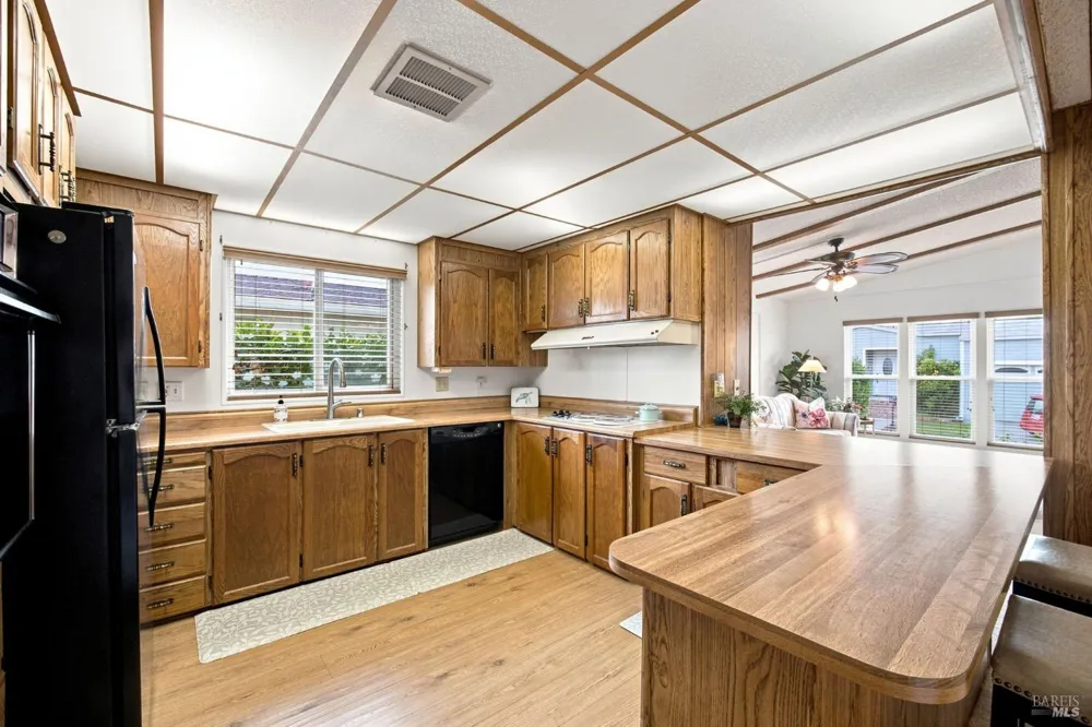 37 Falcon Crest Circle Napa, CA 94558