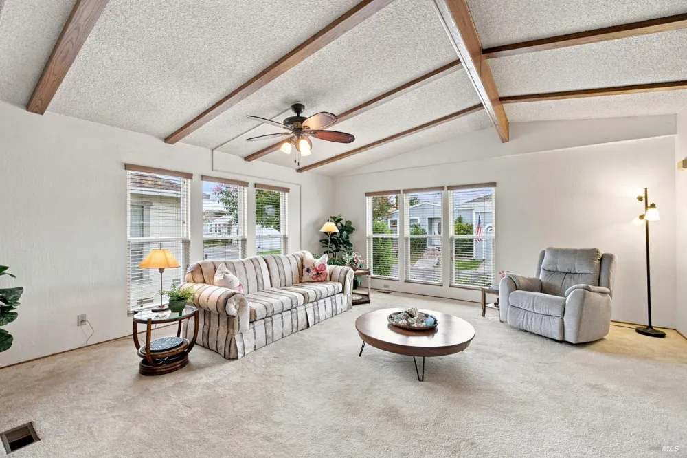 37 Falcon Crest Circle Napa, CA 94558