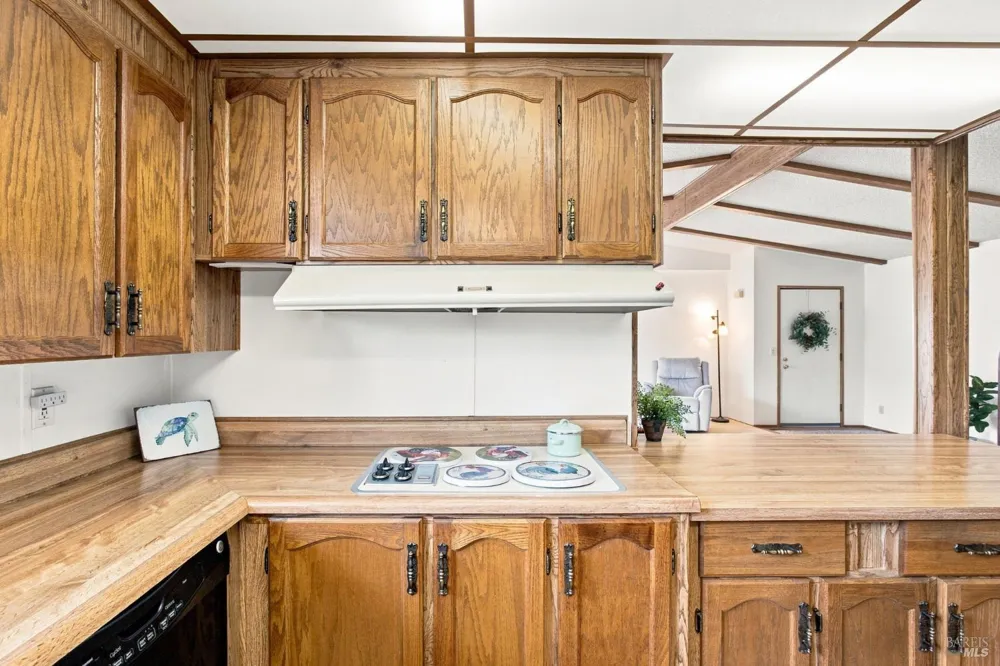 37 Falcon Crest Circle Napa, CA 94558