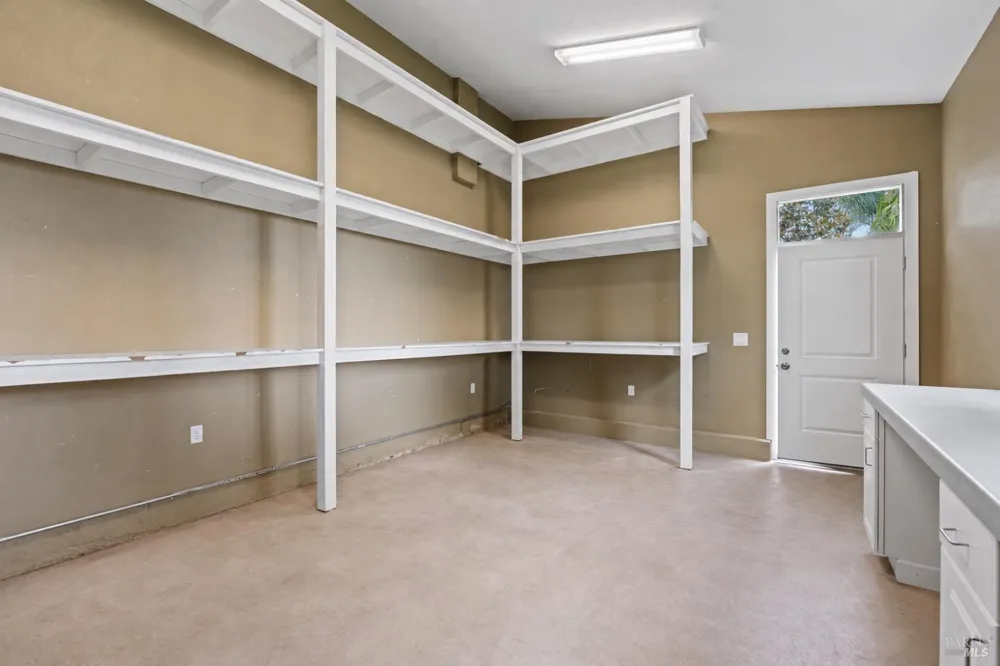 1636 Abramson Road Santa Rosa, CA 95401