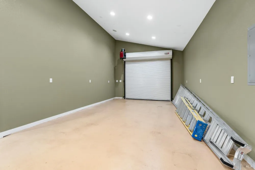 1636 Abramson Road Santa Rosa, CA 95401