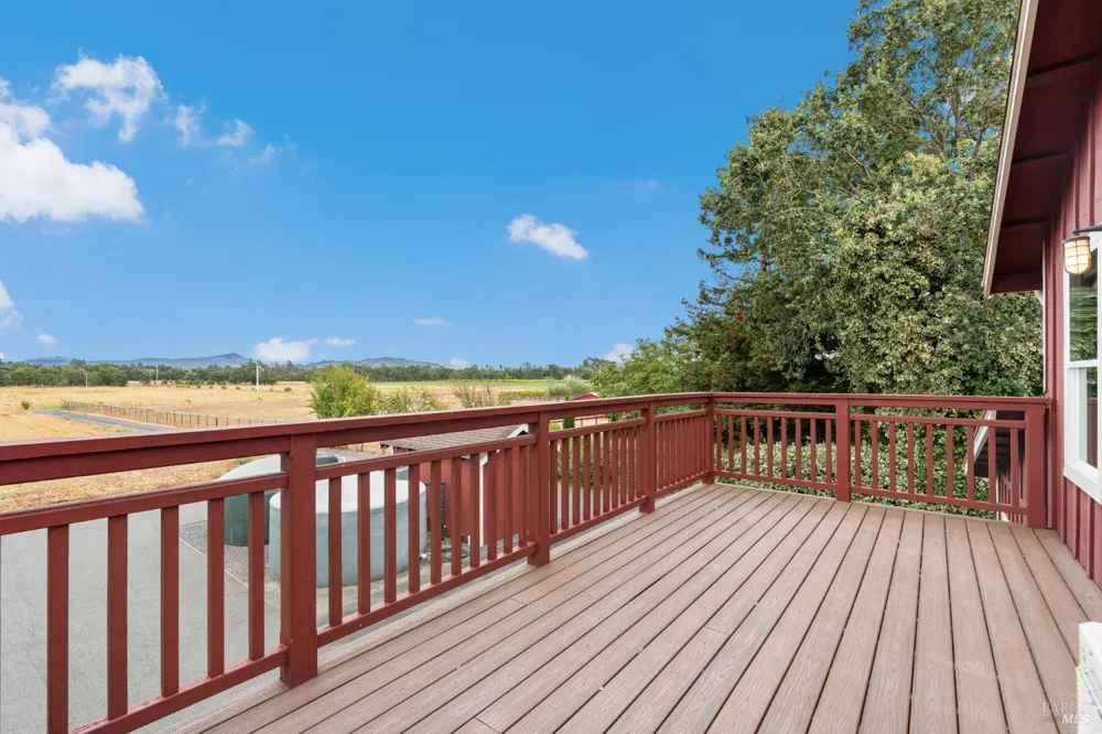 1636 Abramson Road Santa Rosa, CA 95401
