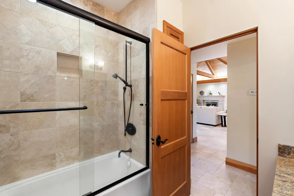 1636 Abramson Road Santa Rosa, CA 95401
